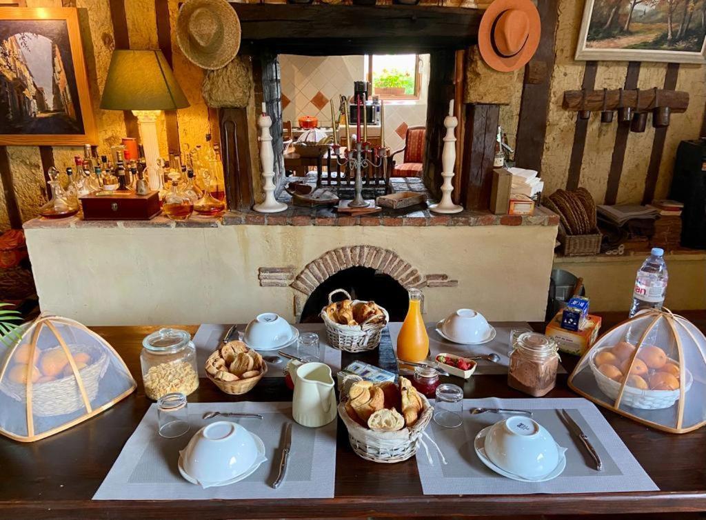 Maison D'Hotes Le Chai D'Armagnac Monguilhem ภายนอก รูปภาพ